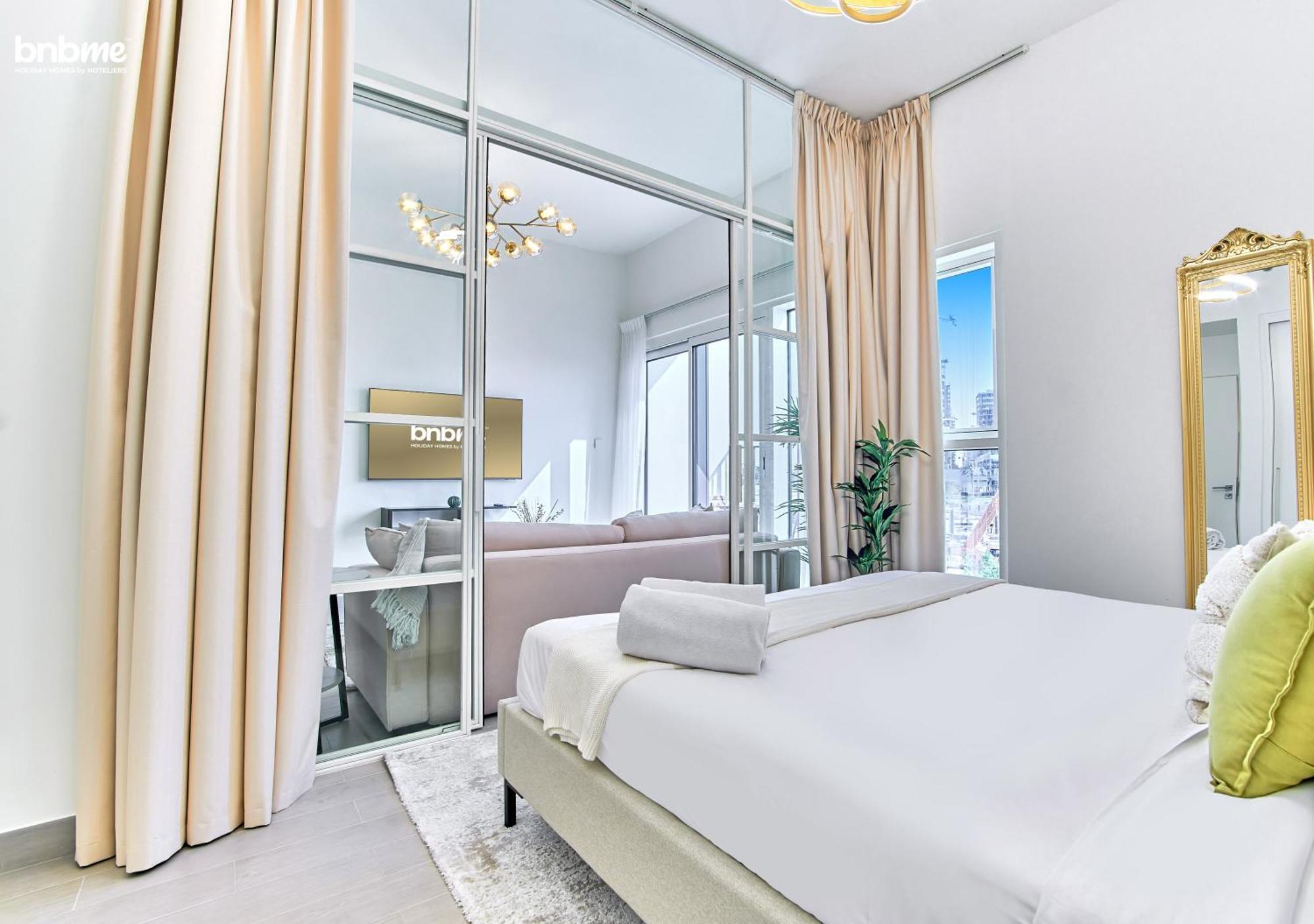 Bnbmehomes - Golfville * Dubai