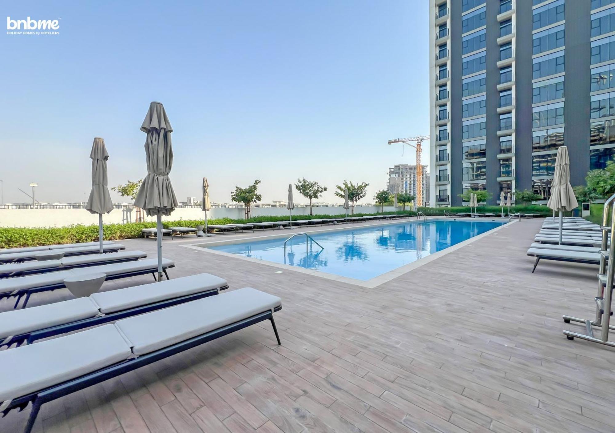 Apartment Bnbmehomes - Golfville Dubai